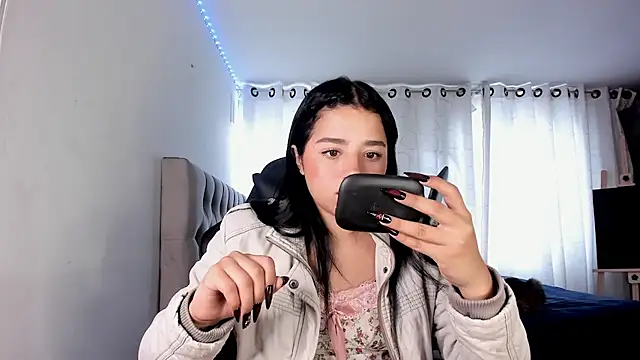 aliice walker  online show from October 24, 1:29 pm