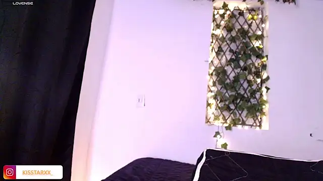 kisstarxxx online show from May 14, 6:30 am