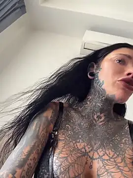 claudiacvc95 online show from June 22, 3:25 am