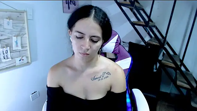 samantha baby  online show from September 26, 8:50 pm