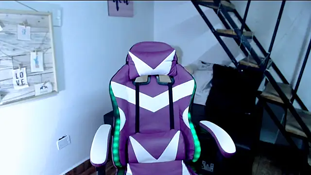 samantha baby  online show from September 22, 6:17 pm