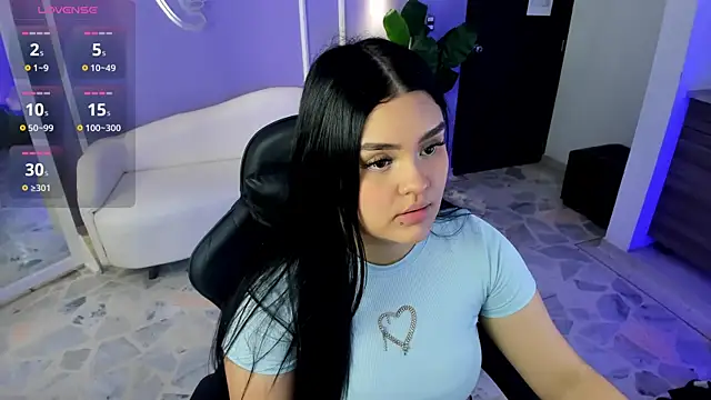 martinasaez online show from September 19, 8:19 pm