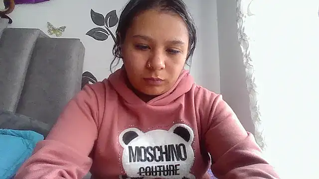 Charis 21 online show from April 15, 7:03 pm