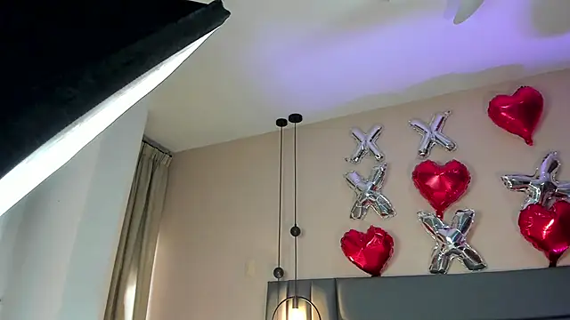 NoraDasilva online show from February 15, 2:38 pm