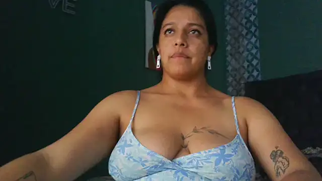 almaswan1 online show from October 3, 7:19 pm