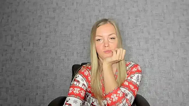 iam Venus online show from December 18, 2:44 pm