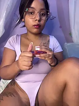 AnnePrince- online show from April 7, 9:39 pm