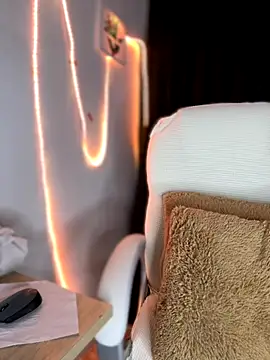 Merloth online show from December 2, 11:29 pm