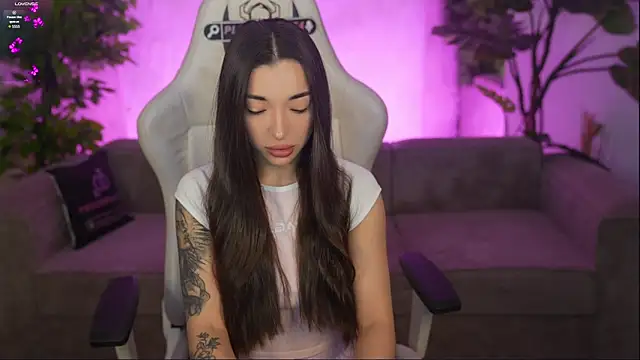 Jasmine Flow online show from April 19, 7:08 am