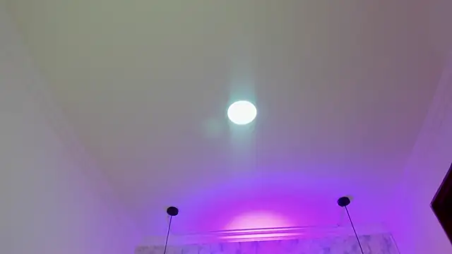 nalalye cruzz  online show from November 9, 4:19 am