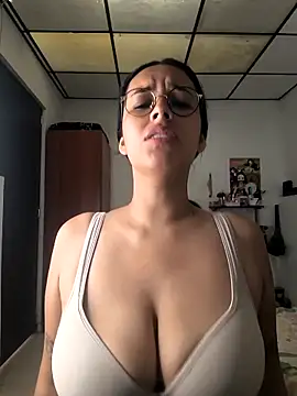 Annya-sweet online show from November 9, 2:35 pm