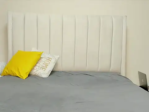  heavenlysent online show from November 3, 4:38 am