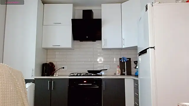 SayMeow  online show from June 27, 3:29 pm