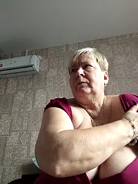 EffectFiona online show from November 30, 5:00 am