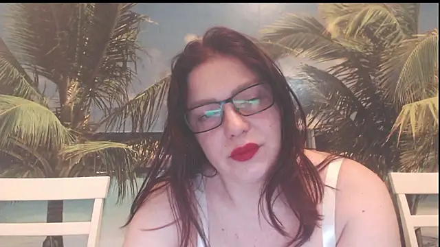 Queen  Natasha online show from February 4, 10:24 pm