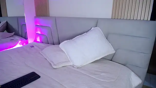 Miss Loise online show from March 24, 3:56 am