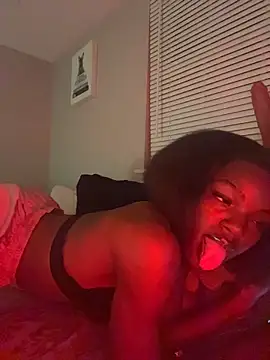 wishwashhy22 online show from March 4, 7:37 am