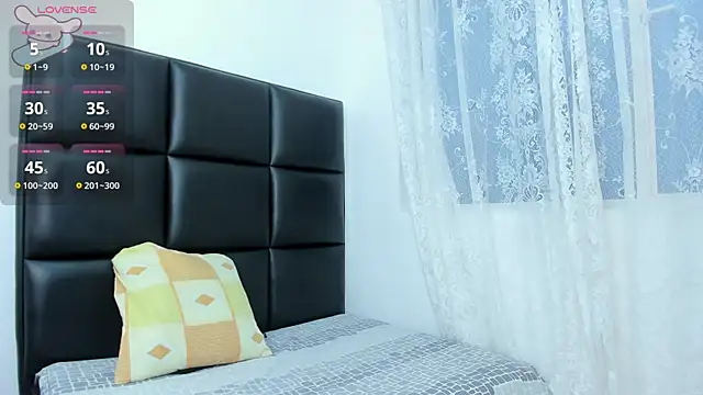 MatureHorny 70 online show from October 16, 9:39 pm