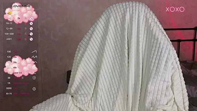 lil luna x online show from September 15, 8:38 pm