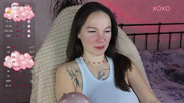 lil luna x online show from January 16, 10:39 pm