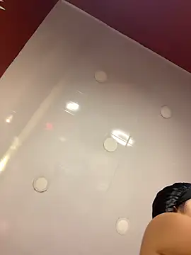 Aluna sweet online show from October 18, 9:16 pm