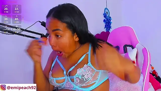 samanthaabloom online show from October 24, 12:50 am