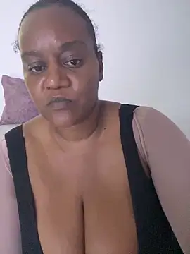 LiraRusso online show from December 18, 11:53 pm