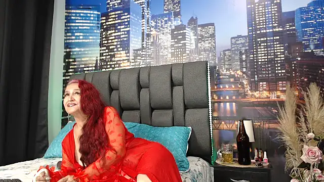 Lucy mature8 online show from April 20, 10:02 pm