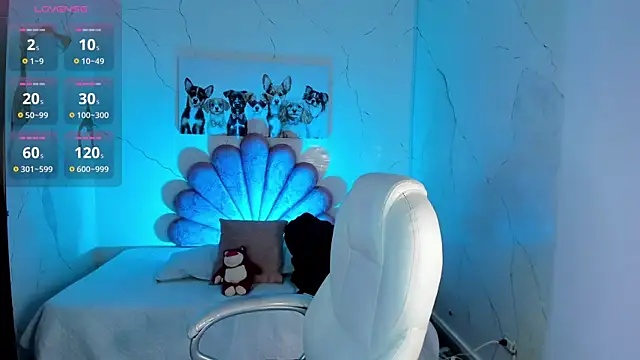 NiickyJones online show from December 13, 7:53 pm