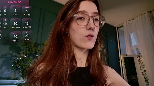 Snapshot of Lola_Missy chatting on October 22, 5:12 am Lola Missy online show from October 22, 5:12 am