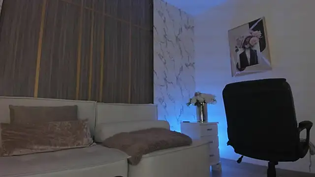 IsabellaAllen online show from November 11, 9:12 pm