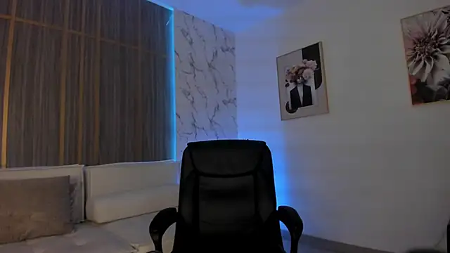 IsabellaAllen online show from November 12, 9:35 pm