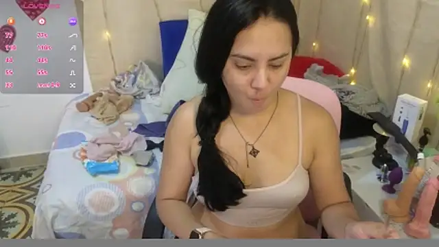 lovely trix online show from March 31, 3:12 pm