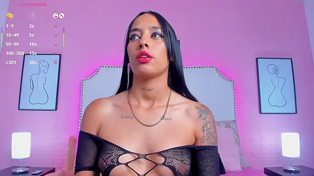 charlotte kisss online show from November 26, 8:32 pm