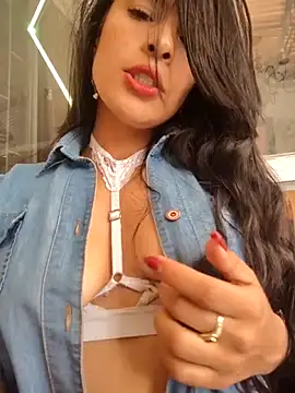 Astrid-- online show from September 24, 7:57 pm