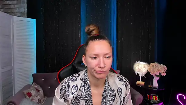 SarahCoksss online show from December 4, 2:14 am