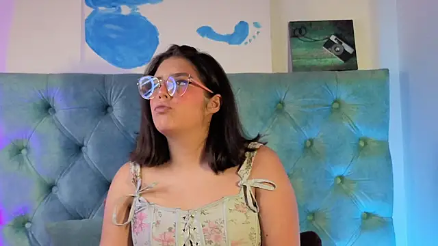 Paola Lyon  online show from January 16, 6:59 pm