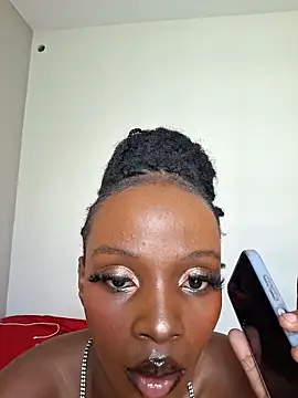 Kamdollie online show from December 15, 6:18 am