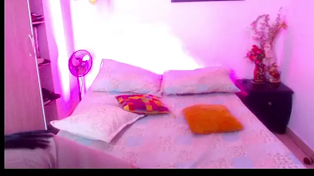 menfismuller2 online show from December 15, 5:07 pm