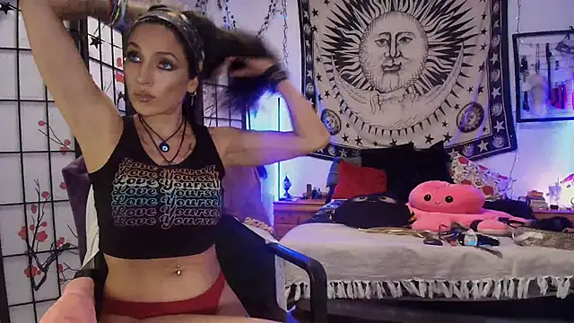 Snapshot of iammistress chatting on October 21, 6:23 pm iammistress online show from October 21, 6:23 pm
