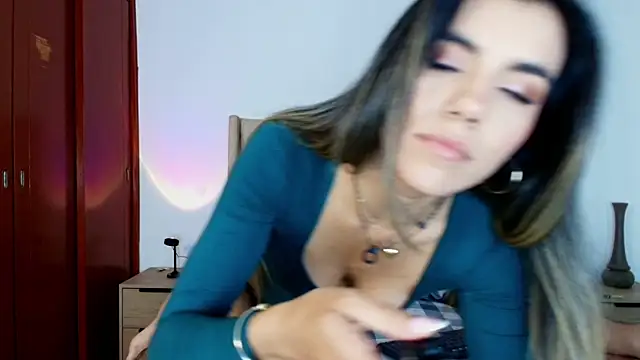 Rose dom online show from November 18, 12:33 am