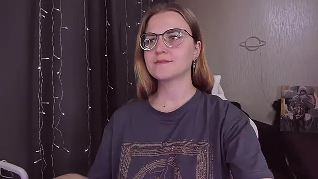 MissBrightShine online show from September 20, 12:03 pm