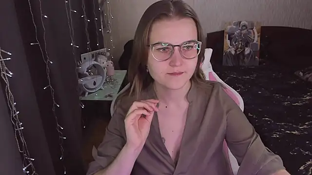 MissBrightShine online show from October 21, 10:52 am