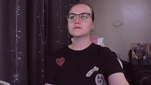 MissBrightShine online show from October 15, 10:29 am