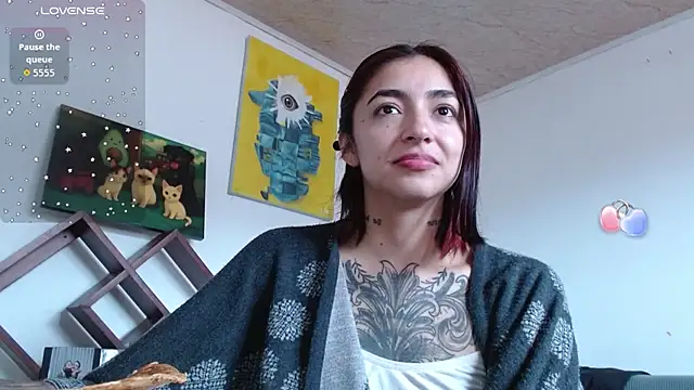 ZoeBakers  online show from January 16, 3:19 pm