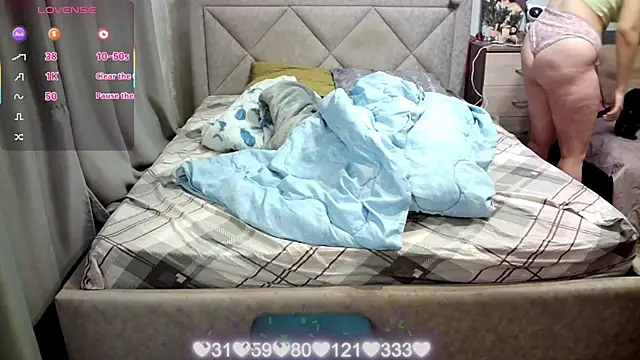 juliettkalen online show from March 29, 3:27 am