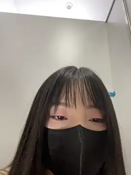 Asia-Lynn online show from December 22, 11:35 am