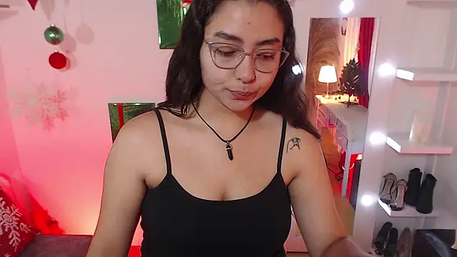  Kim  M online show from January 9, 1:04 pm