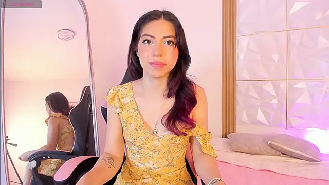 natalie jaensen online show from November 2, 7:50 pm